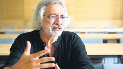 Anand Patwardhan: Demolitions continue because the city makes space only for the wealthy Anand Patwardhan: Demolitions continue because the city makes space only for the wealthy