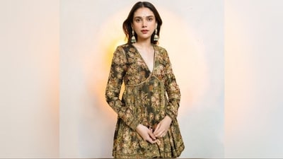 Her makeup look features nude eyeshadow, mascara-coated lashes, defined brows, blushed cheeks, a luminous highlighter, and a shade of pink lipstick. (Instagram/@sanamratansi) Her makeup look features nude eyeshadow, mascara-coated lashes, defined brows, blushed cheeks, a luminous highlighter, and a shade of pink lipstick. (Instagram/@sanamratansi)