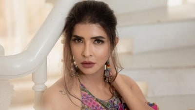 Lakshmi Manchu says 'there are too many unnecessary people on set' in India unlike Hollywood. Lakshmi Manchu says 'there are too many unnecessary people on set' in India unlike Hollywood.