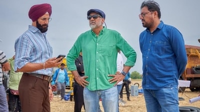 Akshay Kumar, director Tinu Suresh Desai and writer Deepak Kingrani during the shoot of Mission Raniganj. Akshay Kumar, director Tinu Suresh Desai and writer Deepak Kingrani during the shoot of Mission Raniganj.