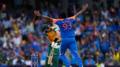 Bumrah followed that up with an 18th over in which just two runs came and he knocked over Jansen in it as well for good measure. Just four runs then came from the 19th over bowled by Arshdeep Singh and South Africa suddenly needed to score 16 runs in the last over to win. (PTI) Bumrah followed that up with an 18th over in which just two runs came and he knocked over Jansen in it as well for good measure. Just four runs then came from the 19th over bowled by Arshdeep Singh and South Africa suddenly needed to score 16 runs in the last over to win. (PTI)