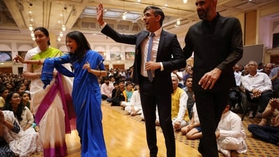 Britain's Prime Minister Rishi Sunak and his wife, Akshata Murty visit BAPS Shri Swaminarayan Mandir, in London, Britain, on June 29. (REUTERS)