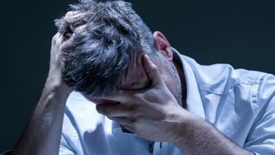 Passive complaining: When we constantly complain, we may feel that we are being productive – but this can induce a negative mindset. Instead, we should acknowledge the problems and try to address them in a positive manner. (Shutterstock) Passive complaining: When we constantly complain, we may feel that we are being productive – but this can induce a negative mindset. Instead, we should acknowledge the problems and try to address them in a positive manner. (Shutterstock)