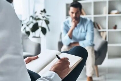 A Therapist tries to address mental and emotional health of the patient, and improves their perspective. (Unsplash) A Therapist tries to address mental and emotional health of the patient, and improves their perspective. (Unsplash)