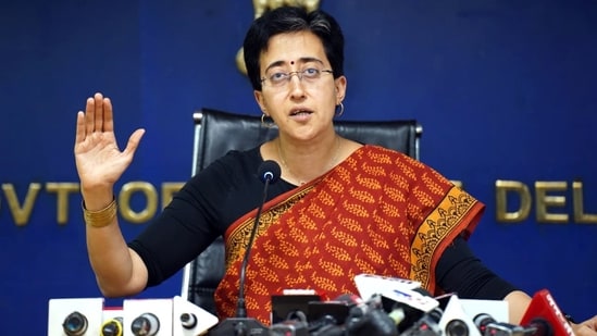 Minister has also directed the instructed to immediately provide compensation to the victims on behalf of GNCTD by identifying them with the help of area hospitals and Delhi police (HT Photo)