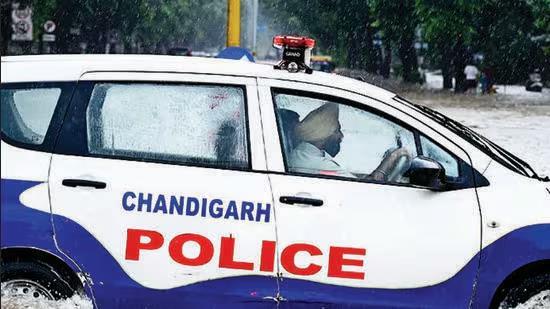 The three new criminal laws, Bharatiya Nyaya Sanhita, the Bharatiya Nagarik Suraksha Sanhita and the Bharatiya Sakshya Adhiniyam, will replace the Indian Penal Code (IPC), the Code of Criminal Procedure (CrPC) and the Indian Evidence Act, respectively. (HT file photo for representation)