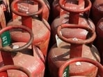 Following this, a 19 kg cylinder will now be available for  <span class='webrupee'>₹</span>1,646 in Delhi versus  <span class='webrupee'>₹</span>1,676 earlier.