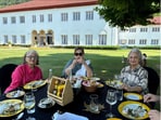 Asha Parekh, Helen and Waheeda Rehman are all in Kashmir for a vacation.