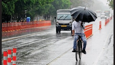 Monsoon was supposed to arrive in the city by the normal date of June 27, but was delayed by four days. (HT File) Monsoon was supposed to arrive in the city by the normal date of June 27, but was delayed by four days. (HT File)