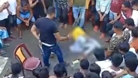 The man, Tajmul alias "JCB” who is allegedly a TMC leader, attacked a couple with bamboo sticks in Chopra in Uttar Dinajpur district of West Bengal.