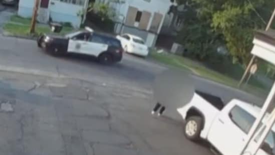 Illegal immigrant carries body of woman he killed out of Airbnb in NY exactly as police cruiser drives by (@CollinRugg/X)