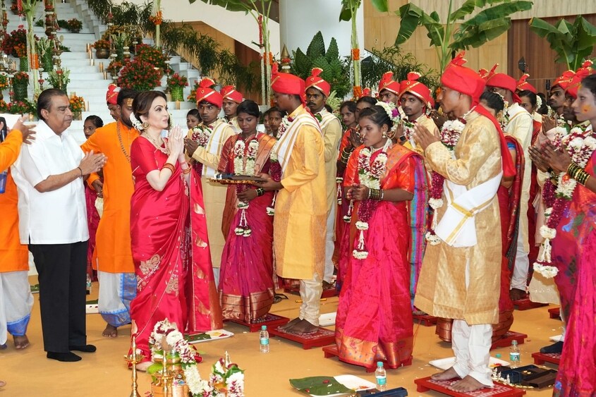 A photo from the mass wedding hosted by the Ambanis. (special arrangement) A photo from the mass wedding hosted by the Ambanis. (special arrangement)