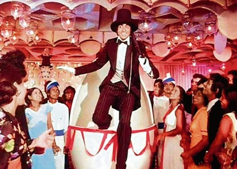 A still from the song My Name Is Anthony Gonsalves in the film, Amar Akbar Anthony (1977), had lyrics that mentioned ‘Kholi nambar 420’. A still from the song My Name Is Anthony Gonsalves in the film, Amar Akbar Anthony (1977), had lyrics that mentioned ‘Kholi nambar 420’.