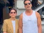 Akshay Kumar and Twinkle Khanna were spotted at the airport with completely different aesthetics. Akshay Kumar and Twinkle Khanna were spotted at the airport with completely different aesthetics.
