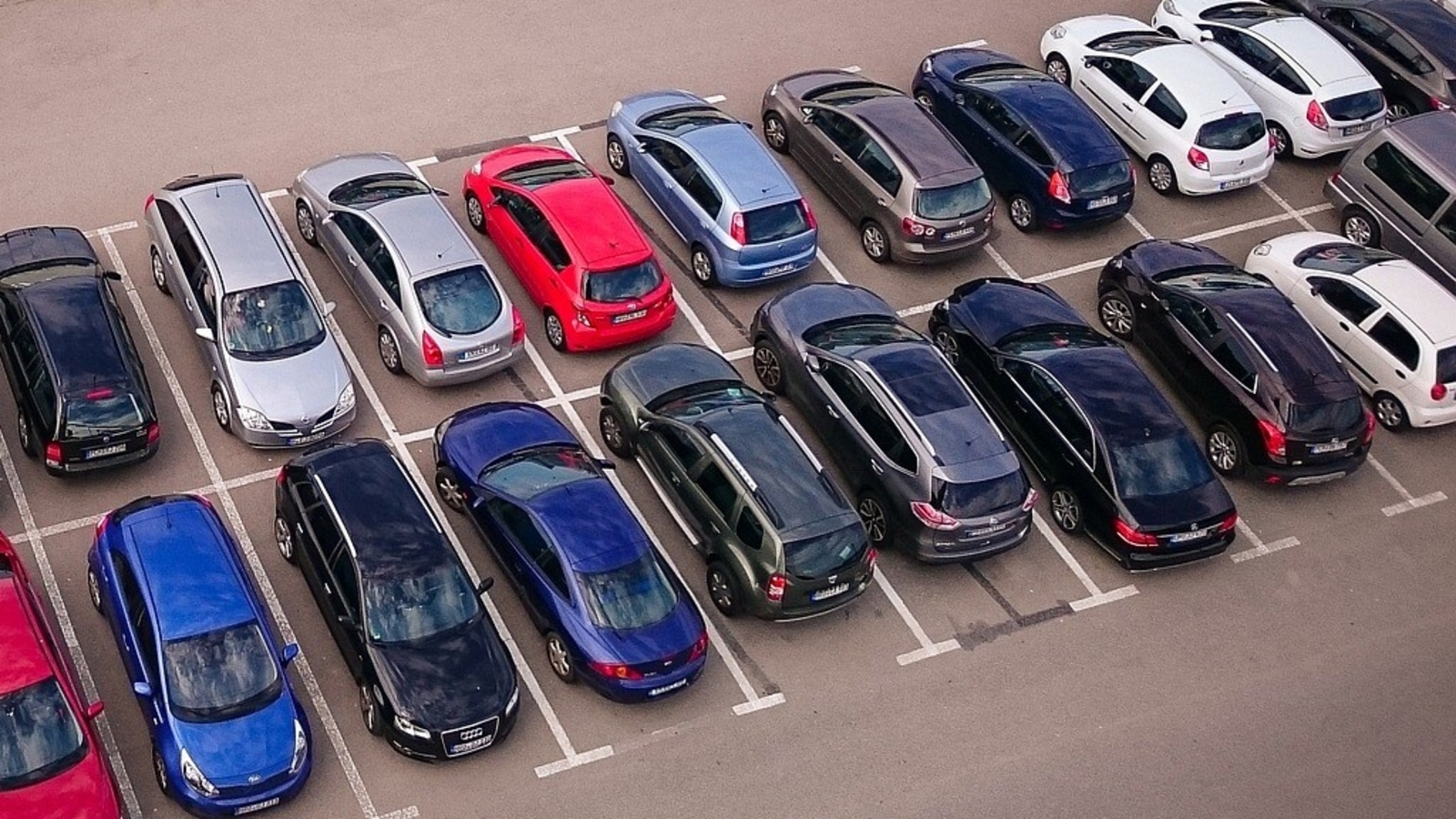 ケーララ州、モバイルアプリで駐車スペースの予約と支払いが可能に | 最新ニュースインド