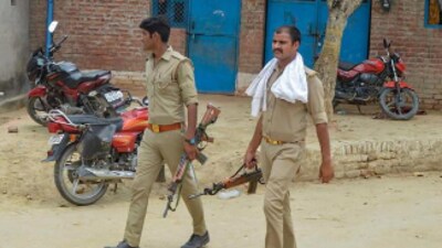 As the police attempted to breach this barrier, Dubey and his associates attacked from three different directions, opening fire on the officers. (Sourced) As the police attempted to breach this barrier, Dubey and his associates attacked from three different directions, opening fire on the officers. (Sourced)