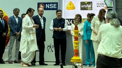 A pandit onstage during the listing ceremony of Allied Blenders. (X?@tssheth) A pandit onstage during the listing ceremony of Allied Blenders. (X?@tssheth)