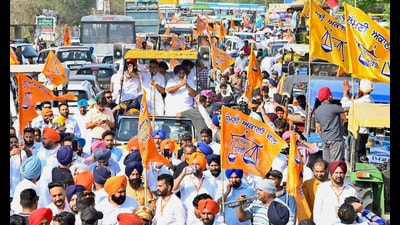 Patiala: Shiromani Akali Dal President Sukhbir Singh Badal with party candidate N.K.Sharma during a road show for Lok Sabha elections, at Samana in Patiala district, Monday, May 13, 2024. (PTI Photo)(PTI05_13_2024_000488A) (PTI) Patiala: Shiromani Akali Dal President Sukhbir Singh Badal with party candidate N.K.Sharma during a road show for Lok Sabha elections, at Samana in Patiala district, Monday, May 13, 2024. (PTI Photo)(PTI05_13_2024_000488A) (PTI)