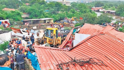 The demolition drive faced opposition from the locals as they alleged notices were not served before the demolition drive. (HT PHOTO) The demolition drive faced opposition from the locals as they alleged notices were not served before the demolition drive. (HT PHOTO)