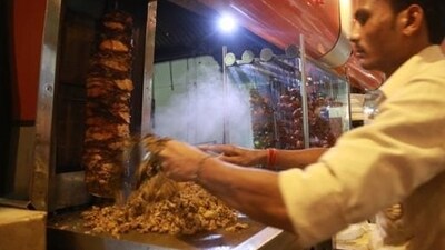 After Pani Puri, harmful bacteria found in Shawarma samples at Karnataka (Amal KS/ HT Photo)