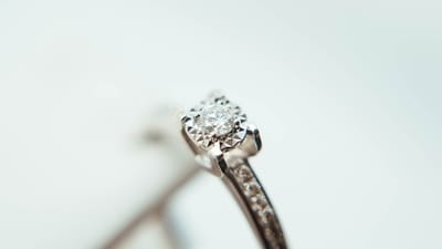 The CISF personnel helped the woman in finding her ring. (Unsplash ) The CISF personnel helped the woman in finding her ring. (Unsplash )