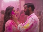 Ajay Devgn and Tabu in a still from the Auron Mein Kahan Dum Tha.