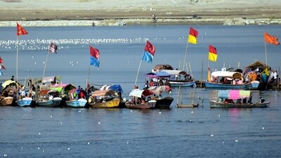 Pilgrims at Sangam in Prayagraj. (HT FIle) Pilgrims at Sangam in Prayagraj. (HT FIle)