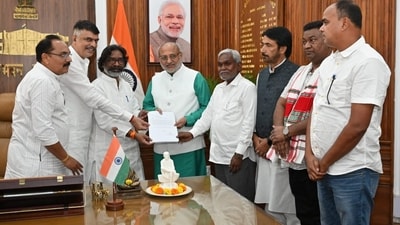 Hemant Soren and Champai Soren with Jharkhand governor CP Radhakrishnan (X/ANI) Hemant Soren and Champai Soren with Jharkhand governor CP Radhakrishnan (X/ANI)