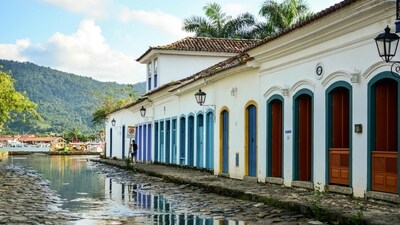 Paraty: True to its name, this place will throw a party for your soul. Yes, this picturesque coastal town radiates a fairytale vibe with its cobblestone roads and neat rows of vibrant buildings. It's an old colonial town that reflects the blend of European and South American culture. With street lamps, lush mountains, and soothing jazz playing, this town is a must-visit for the romantic dreamer in you. (Pexels) Paraty: True to its name, this place will throw a party for your soul. Yes, this picturesque coastal town radiates a fairytale vibe with its cobblestone roads and neat rows of vibrant buildings. It's an old colonial town that reflects the blend of European and South American culture. With street lamps, lush mountains, and soothing jazz playing, this town is a must-visit for the romantic dreamer in you. (Pexels)