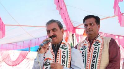 Himachal CM Sukhvinder Sukhu addressing an election campaign rally in Hamirpur. (HT ) Himachal CM Sukhvinder Sukhu addressing an election campaign rally in Hamirpur. (HT )
