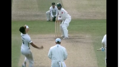 Glamorgan fell agonisingly short of a world-record chase of 593 as their English County Championship match against Gloucestershire ended in a last-ball tie. Glamorgan fell agonisingly short of a world-record chase of 593 as their English County Championship match against Gloucestershire ended in a last-ball tie.