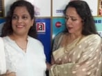 Video of Hema Malini getting upset with fan has reminded netizens of Jaya Bachchan Video of Hema Malini getting upset with fan has reminded netizens of Jaya Bachchan