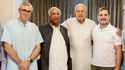 Congress president Mallikarjun Kharge and Leader of Opposition in Lok Sabha Rahul Gandhi with National Conference president Farooq Abdullah and party vice president Omar Abdullah in Srinagar on Thursday. (ANI) Congress president Mallikarjun Kharge and Leader of Opposition in Lok Sabha Rahul Gandhi with National Conference president Farooq Abdullah and party vice president Omar Abdullah in Srinagar on Thursday. (ANI)
