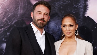 Jennifer Lopez filed for divorce with Ben Affleck without an attorney or legal representative. Jennifer Lopez filed for divorce with Ben Affleck without an attorney or legal representative.