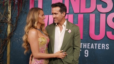 TOPSHOT - Canadian-US actor Ryan Reynolds and his wife US actress Blake Lively attend the New York premiere of "It Ends With Us" at at AMC Lincoln Square in New York, August 6, 2024. (AFP) TOPSHOT - Canadian-US actor Ryan Reynolds and his wife US actress Blake Lively attend the New York premiere of "It Ends With Us" at at AMC Lincoln Square in New York, August 6, 2024. (AFP)