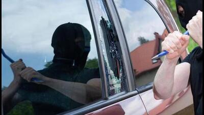 The first incident took place in Madanpur, Sector 26, Panchkula. The thieves later smashed the glass of a car near Yavnika Park in Sector 5. (HT Photo) The first incident took place in Madanpur, Sector 26, Panchkula. The thieves later smashed the glass of a car near Yavnika Park in Sector 5. (HT Photo)