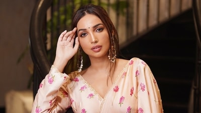Kanika Dhillon