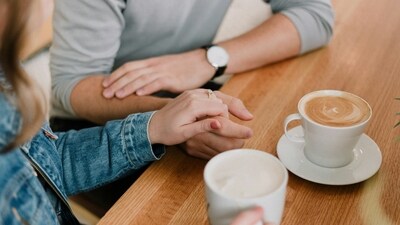 We can do something thoughtful for them to let them know how much they mean to us. We can write a letter to them or make them a playlist. (Unsplash) We can do something thoughtful for them to let them know how much they mean to us. We can write a letter to them or make them a playlist. (Unsplash)