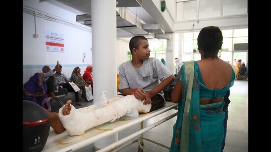 OPD service was resumed at Ram Manohar Lohia Hospital in Lucknow on Thursday (HT)
