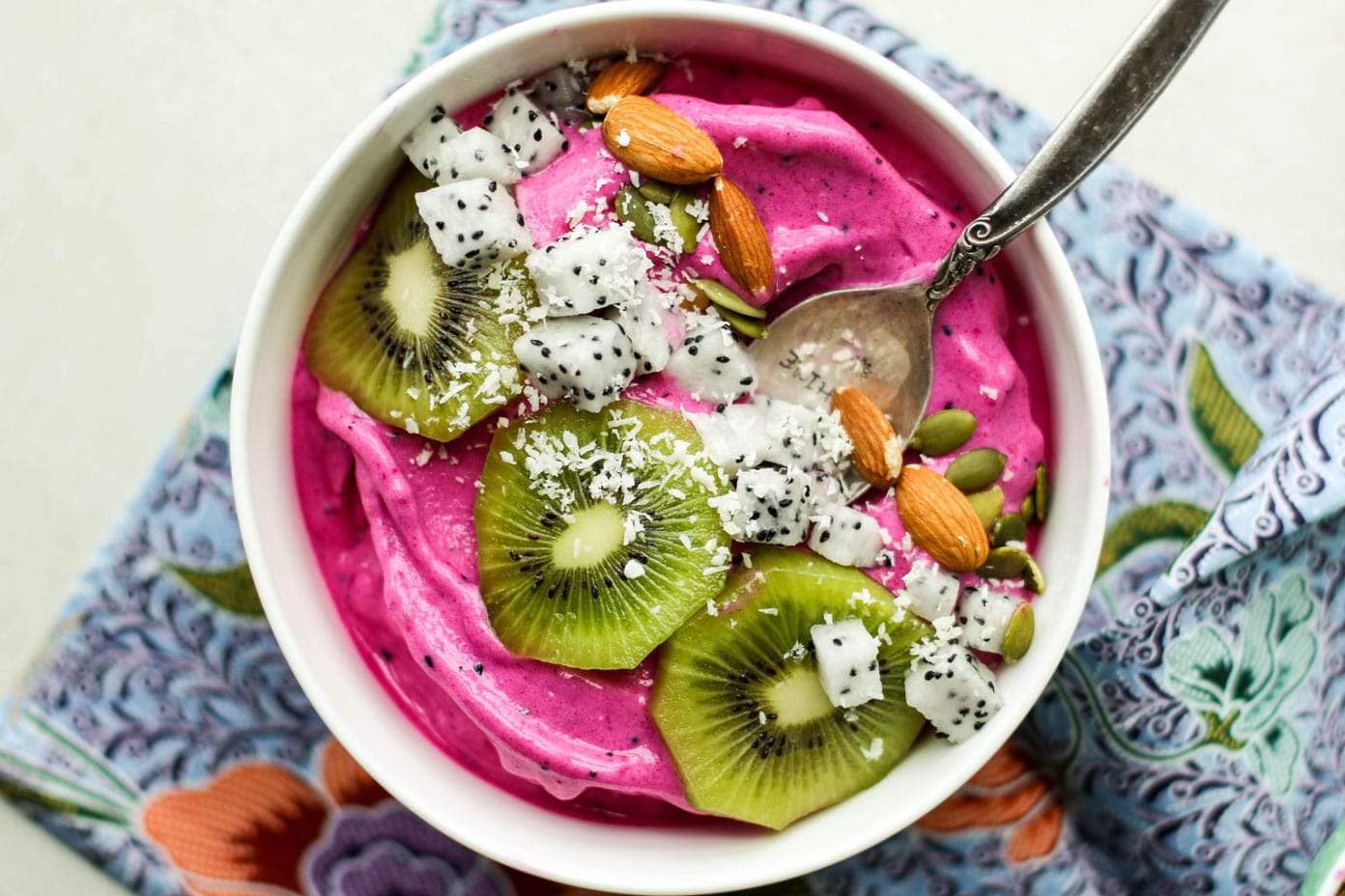 Dragon fruit smoothie bowl(Photo: Sunkissed Kitchen - For representation purpose only)