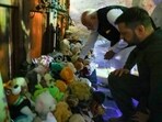 Prime Minister Narendra Modi and Ukrainian president Volodymyr Zelensky pay tributes to the children who lost their lives in the Ukraine conflict in Kyiv. Prime Minister Narendra Modi and Ukrainian president Volodymyr Zelensky pay tributes to the children who lost their lives in the Ukraine conflict in Kyiv.