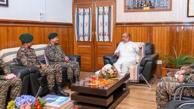 Army chief General Upendra Dwivedi met Manipur chief minister N Biren Singh during his visit to the state (X/@NBirenSingh) Army chief General Upendra Dwivedi met Manipur chief minister N Biren Singh during his visit to the state (X/@NBirenSingh)
