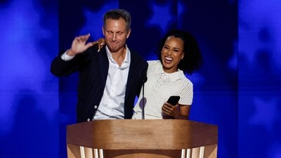 Actors Tony Goldwyn and Kerry Washington speak on stage during the final day of the Democratic National Convention at the United Center on August 22, 2024 in Chicago, Illinois. Delegates, politicians, and Democratic Party supporters gathered in Chicago, as current Vice President Kamala Harris was named her party's presidential nominee. (AFP) Actors Tony Goldwyn and Kerry Washington speak on stage during the final day of the Democratic National Convention at the United Center on August 22, 2024 in Chicago, Illinois. Delegates, politicians, and Democratic Party supporters gathered in Chicago, as current Vice President Kamala Harris was named her party's presidential nominee. (AFP)
