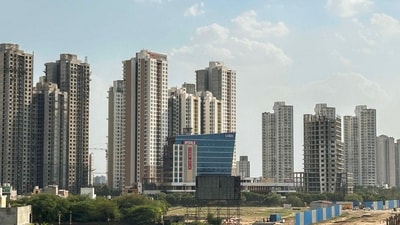 Mumbai and New Delhi have recorded a sharp annual increase in their real estate prices at 13% and 10.6% respectively (Representational photo) (Parveen Kumar/Hindustan Times) Mumbai and New Delhi have recorded a sharp annual increase in their real estate prices at 13% and 10.6% respectively (Representational photo) (Parveen Kumar/Hindustan Times)