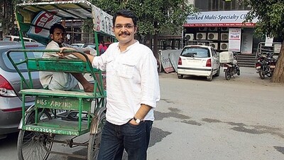 Neelesh Misra calls out Airtel for harassing his elderly father over his late mother's phone bill. (/Getty Images) Neelesh Misra calls out Airtel for harassing his elderly father over his late mother's phone bill. (/Getty Images)