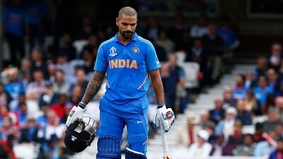 Shikhar Dhawan didn't let his broken thumb come between him and his century. (Getty) Shikhar Dhawan didn't let his broken thumb come between him and his century. (Getty)