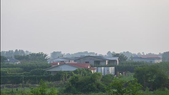 The Noida authority argued that restrictions imposed were reasonable and necessary to prevent unauthorised construction in the floodplain zone, which could lead to significant natural calamities. (Sunil Ghosh/HT Photo)