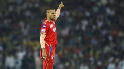In 222 IPL fixtures, Dhawan registered 6768 runs, alongwith two hundreds. In 222 IPL fixtures, Dhawan registered 6768 runs, alongwith two hundreds.