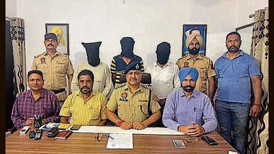 The accused in Ludhiana police custody on Saturday. (HT Photo)