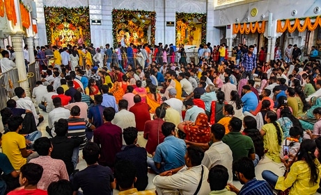 Devotees throng temples during Janmashtami (PTI) Devotees throng temples during Janmashtami (PTI)
